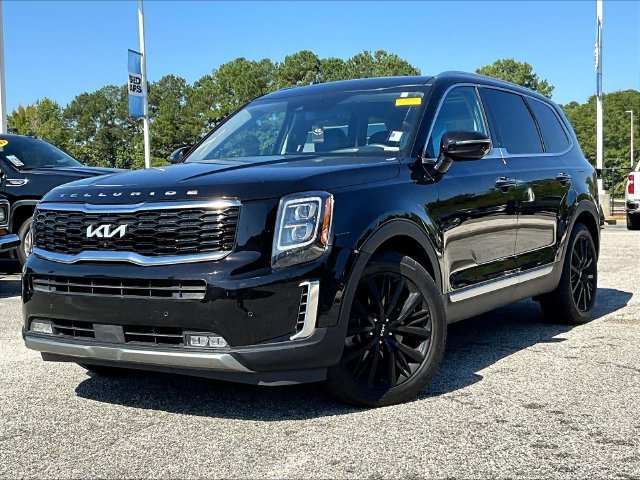 Used 2022 Black Kia SX image 3
