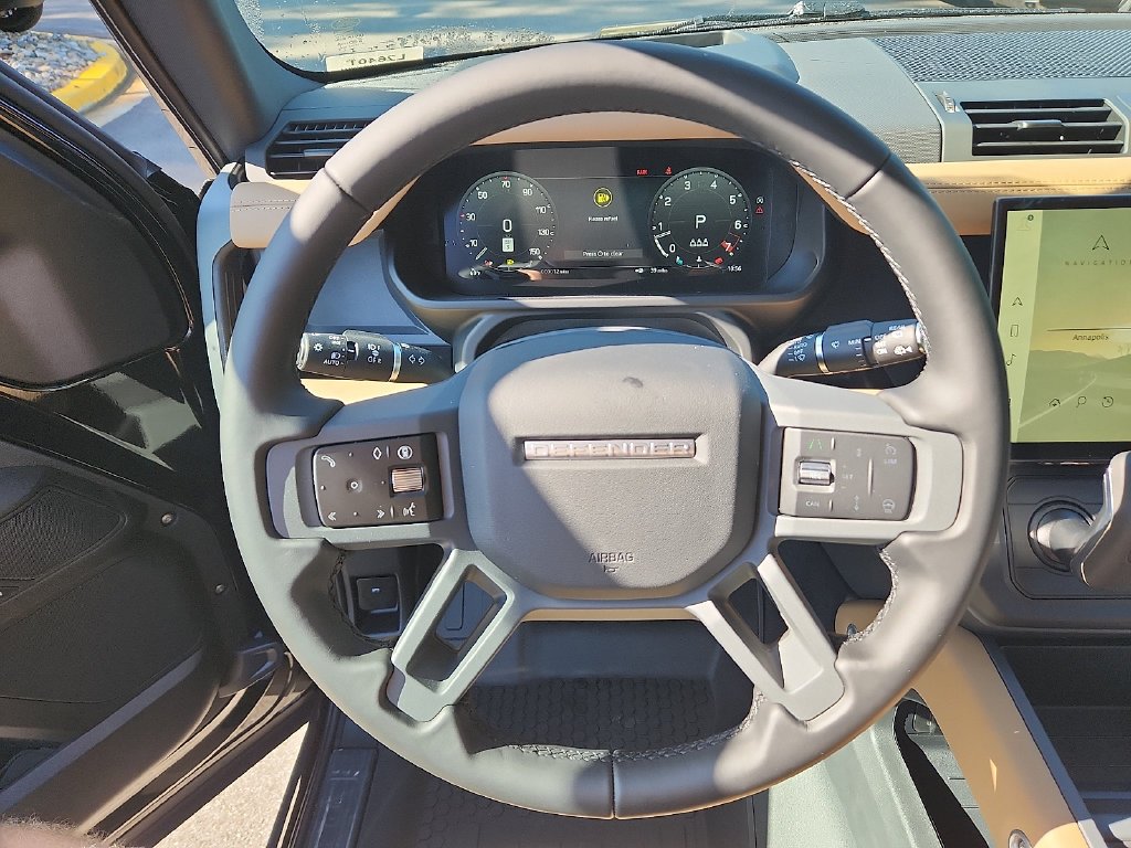 New 2026 Santorini Black Land Rover S image 9