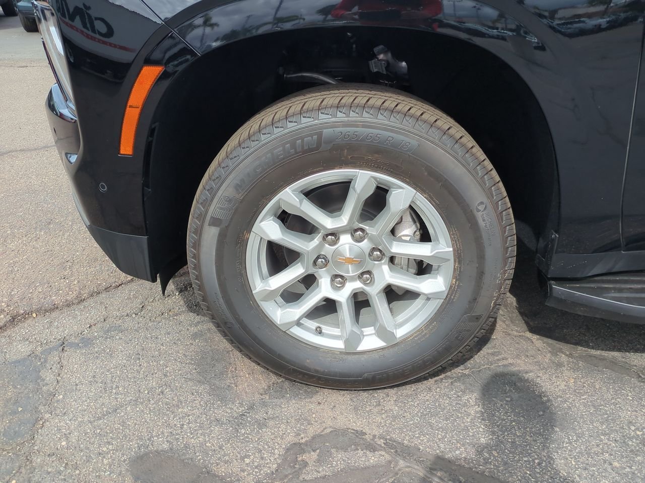 2026 Chevrolet Suburban LS - Photo 32