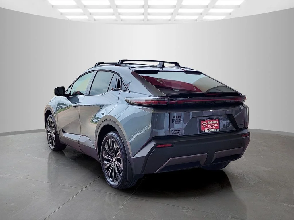 2026 Toyota C-HR XSE - Photo 7