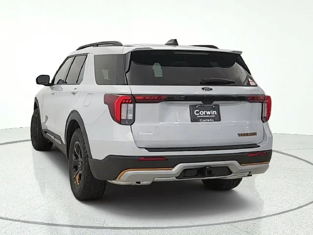 New 2026 Space White Metallic Ford Tremor® image 36
