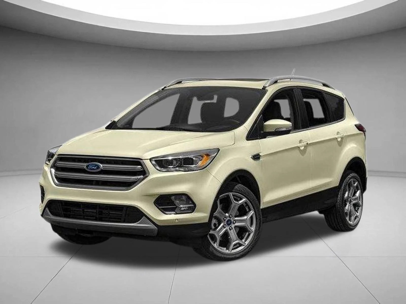 Used 2017  FORD TITANM image 1