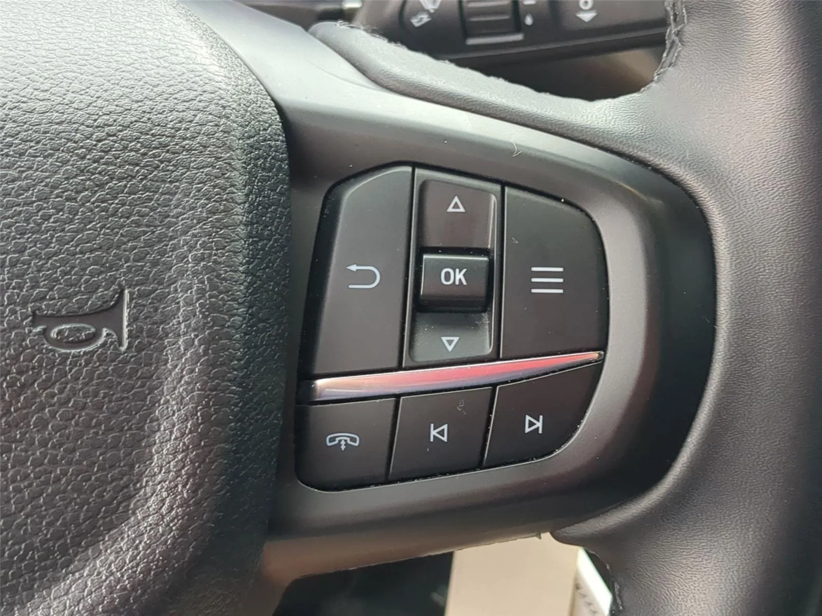 Used 2025 Shadow Black Ford XLT image 20