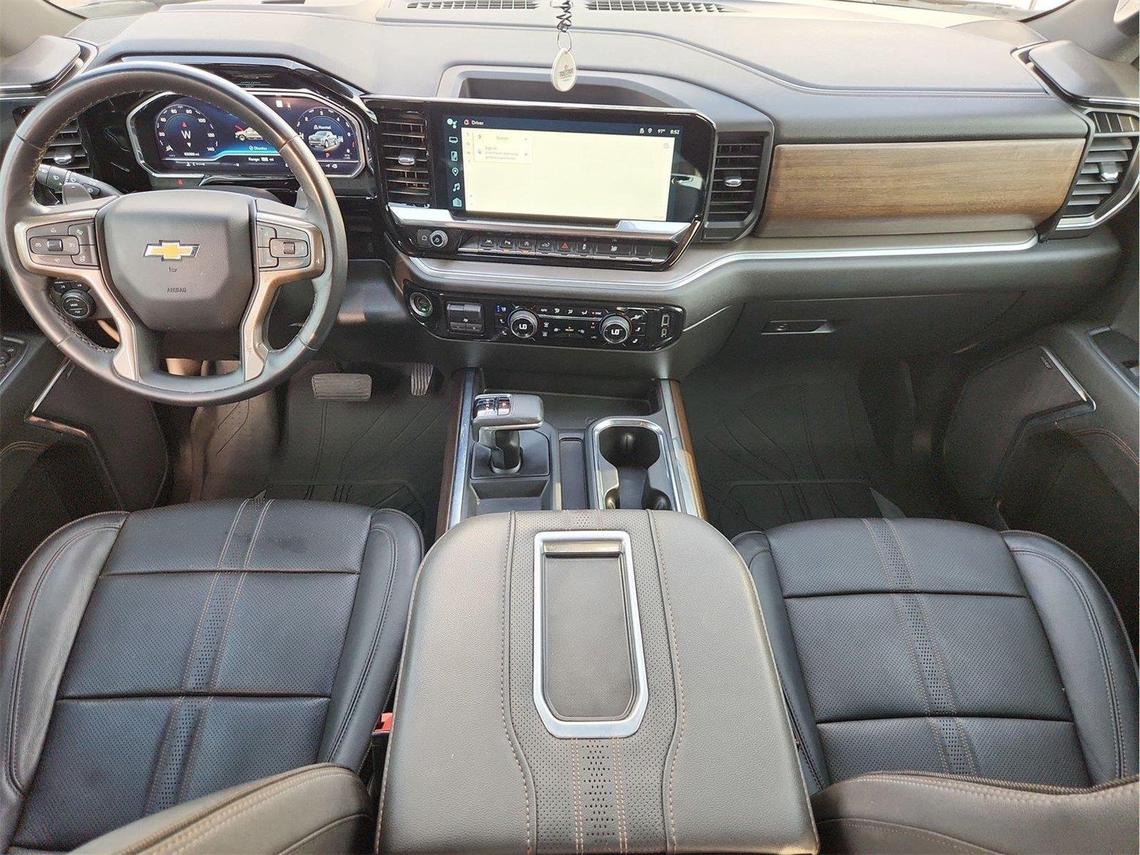 2022 Chevrolet Silverado 1500 High Country - 11