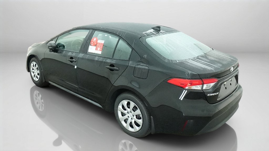 New 2027 Inked Toyota LE image 14