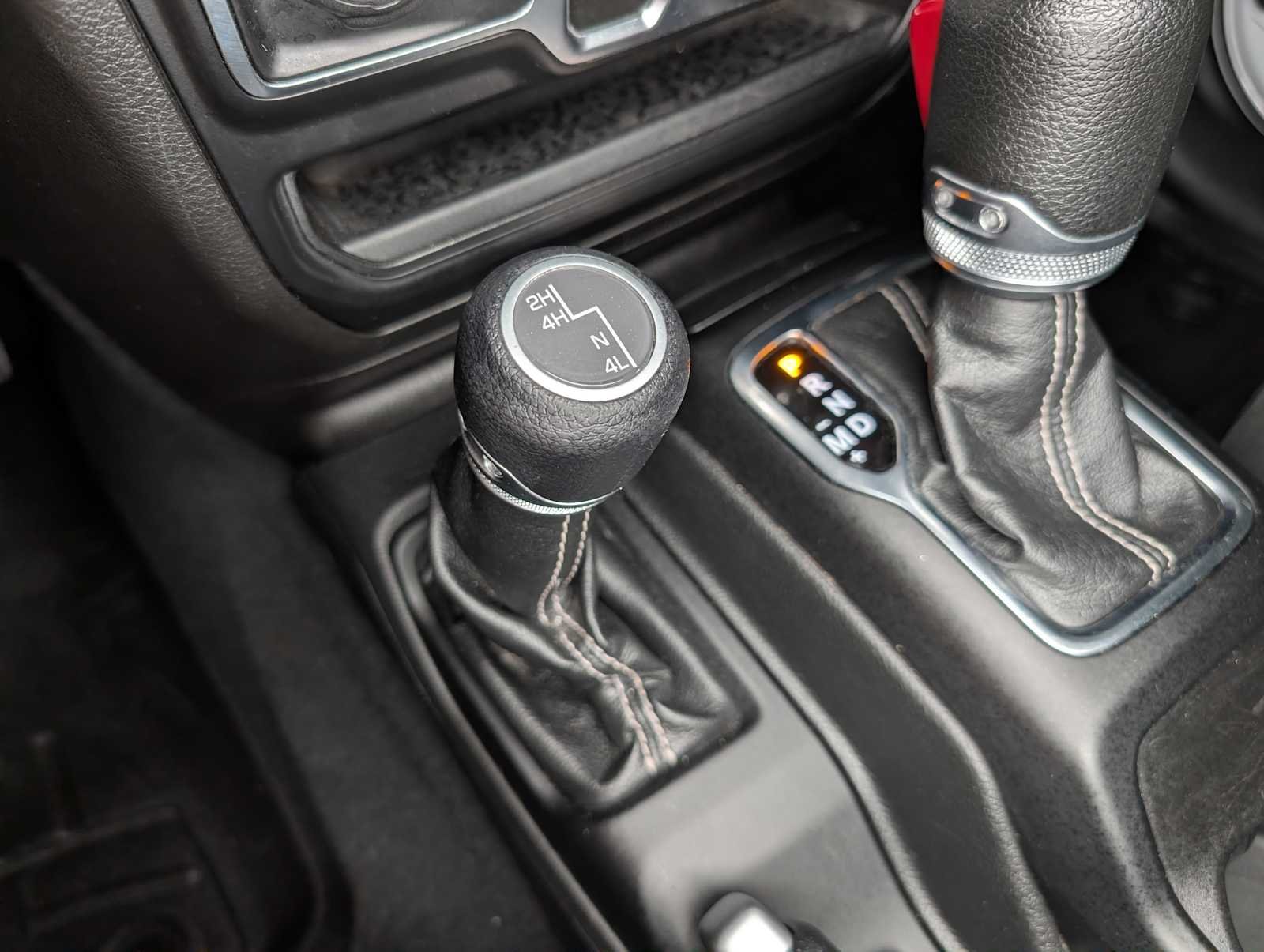 2022 Jeep Wrangler Unlimited Sahara - Photo 30