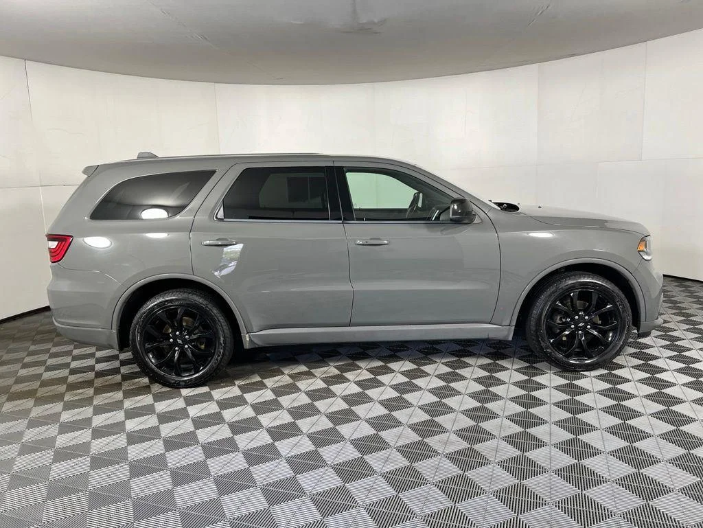 Used 2020 Gray Clearcoat Dodge SXT Plus image 10