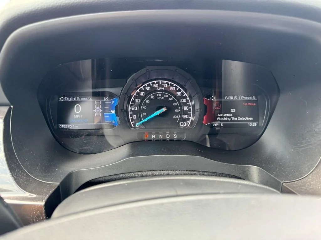 Used 2020 Rapid Red Metallic Tinted Clearcoat Ford Lariat image 25