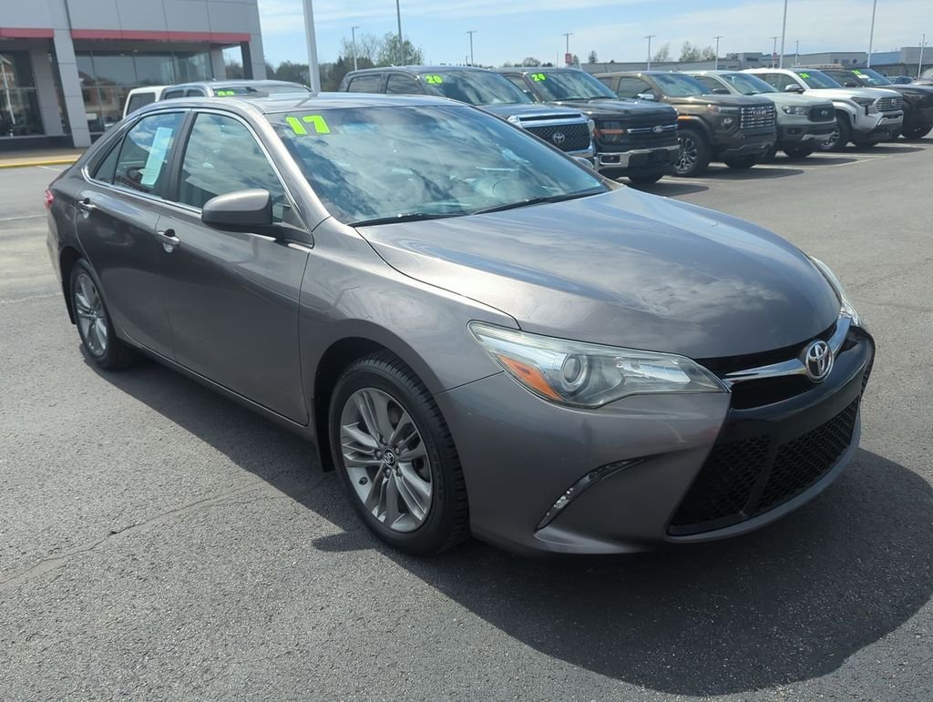 2017 Toyota Camry SE