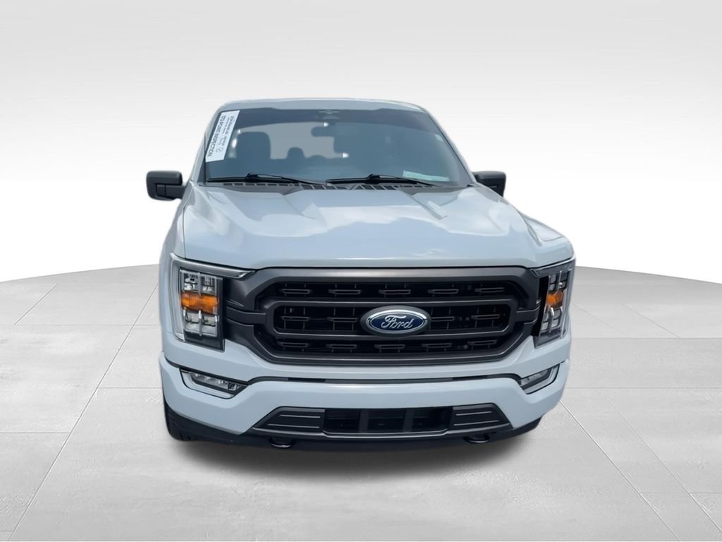 Used 2023 White Ford XLT image 3