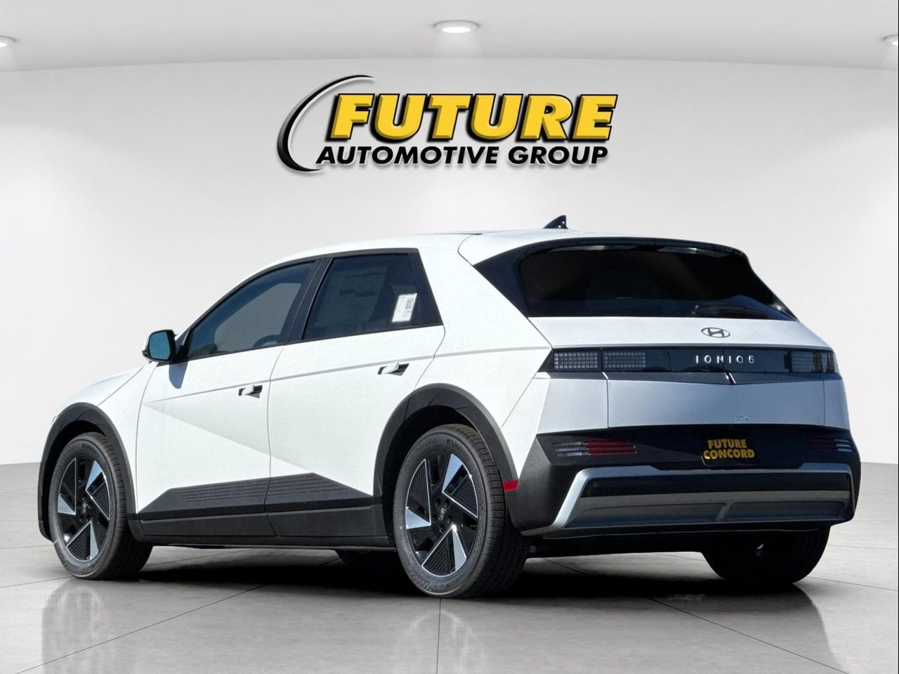 New 2026 White Hyundai SEL image 5