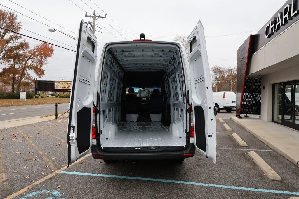 New 2026 White Mercedes-Benz Cargo 170 WB image 8