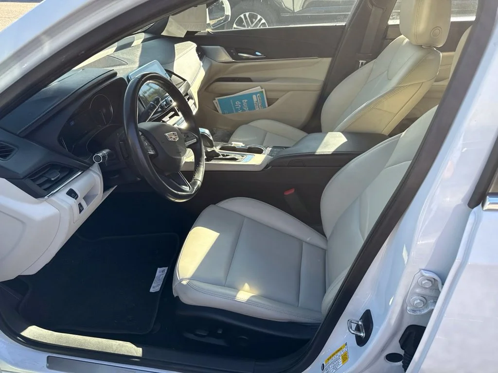 Used 2024 White Cadillac Luxury image 7