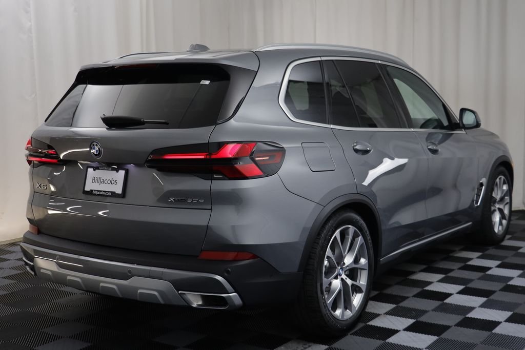 New 2026 Gray Metallic BMW xDrive50e image 18