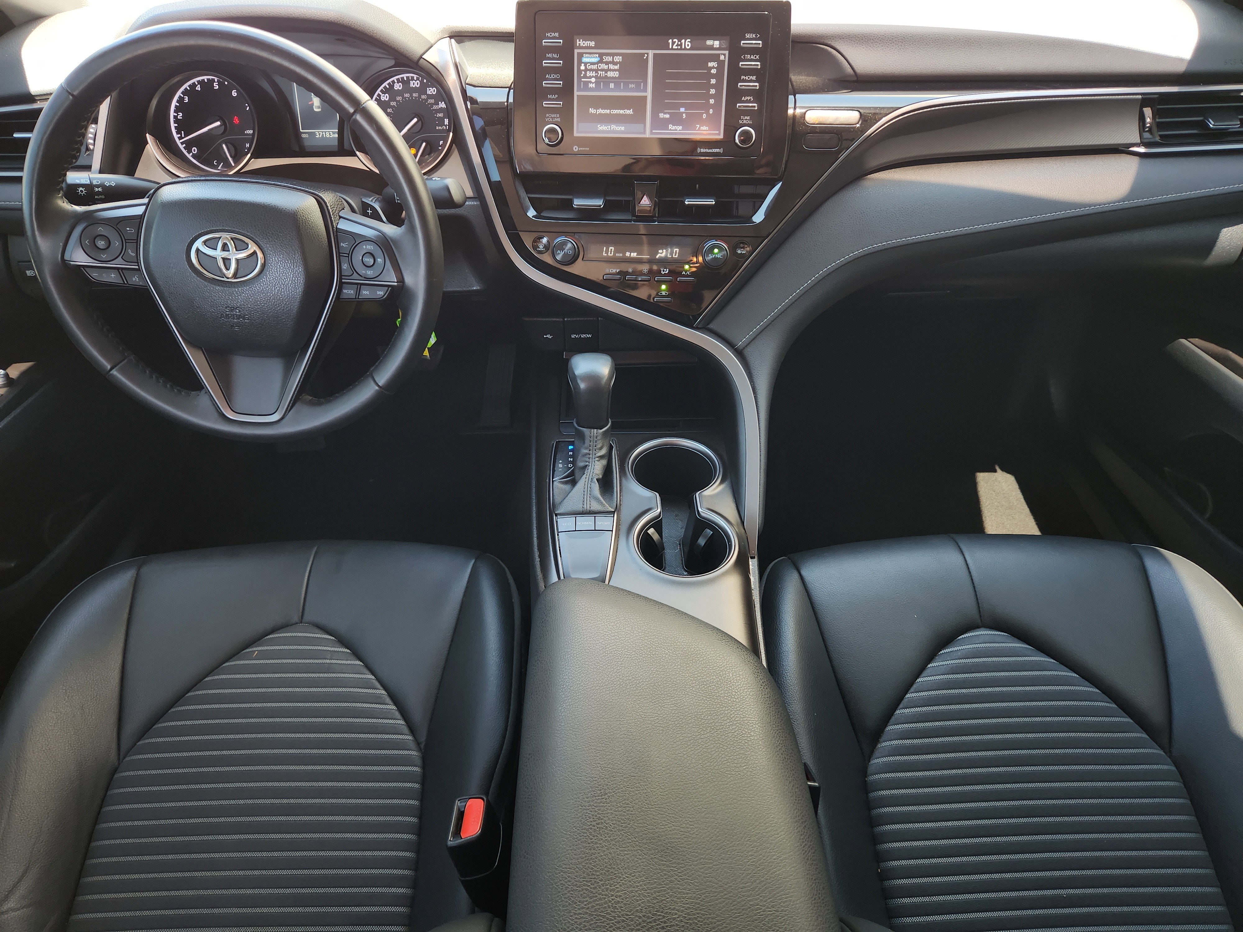 Used 2023 Ice Cap Toyota SE image 26