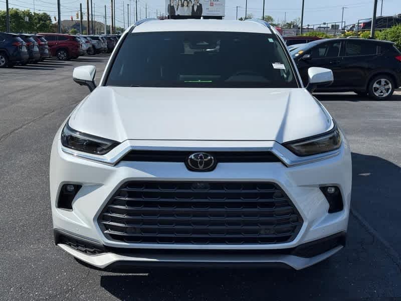 2024 Toyota Grand Highlander Limited - Photo 10
