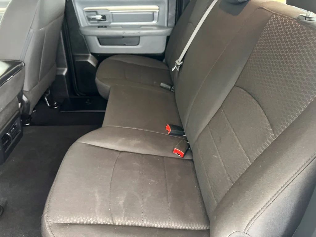 Used 2019 White Ram Warlock image 24