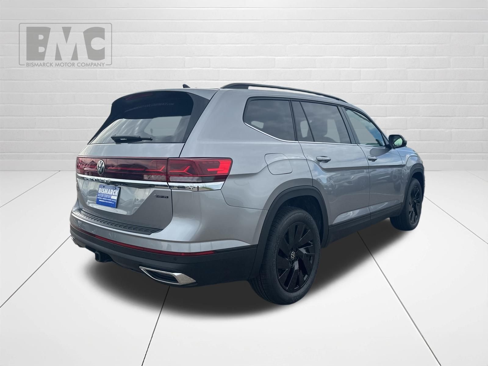 New 2026 Silver Volkswagen 2.0T SE w/Technology image 3