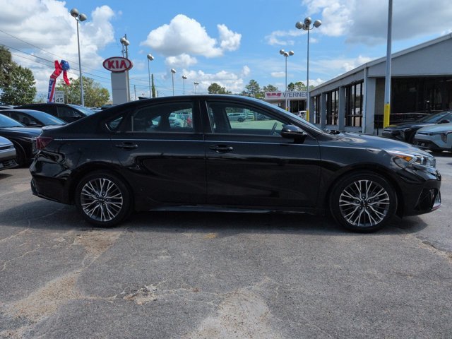 Used 2024 Black Kia GT-Line image 4