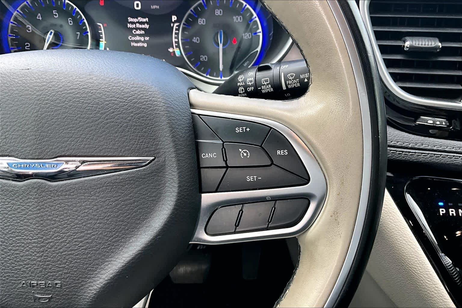 Used 2018 Velvet Red Pearlcoat Chrysler Limited image 23