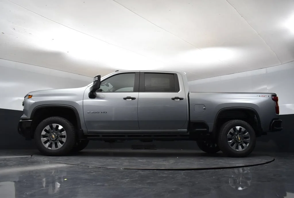 New 2026 Sterling Gray Metallic Chevrolet Custom image 28