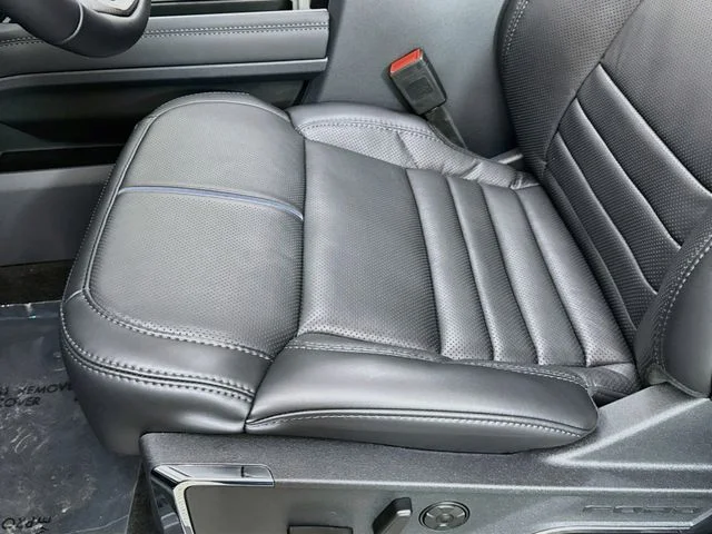 New 2026 Agate Black Metallic Ford F-350® Platinum® image 20