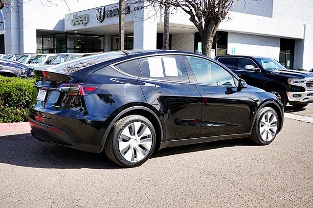 Used 2021 Black Tesla Long Range image 7