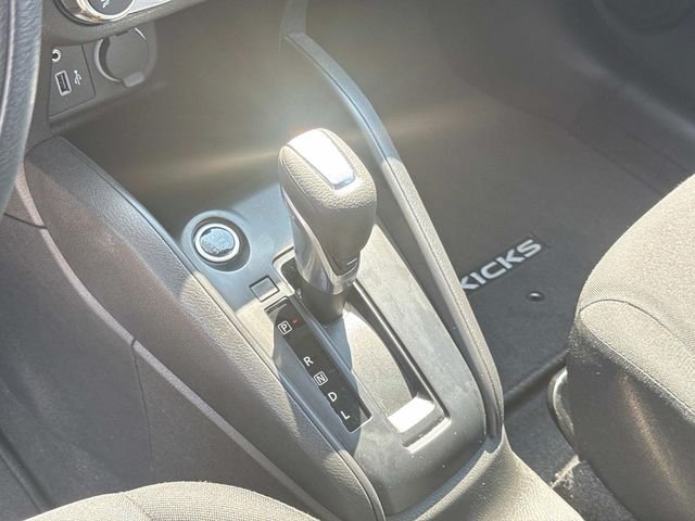 Used 2023 Gray Nissan S image 29