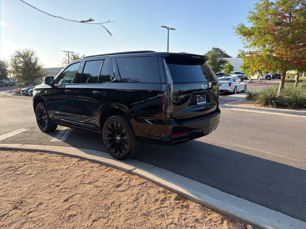 2026 Cadillac Escalade Platinum Sport - Photo 7