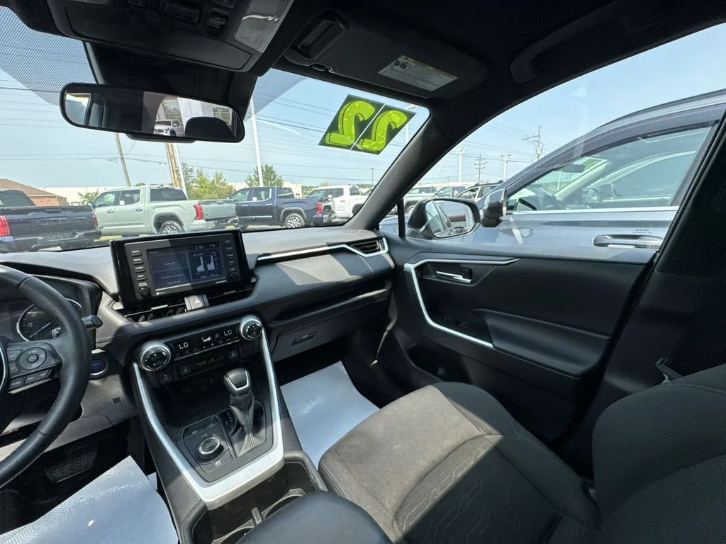 Used 2022 Gray Toyota SE image 11