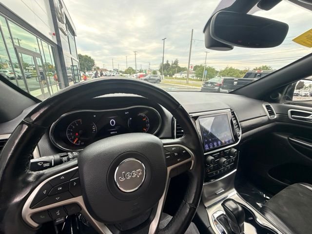 Used 2019 White Jeep Altitude image 27