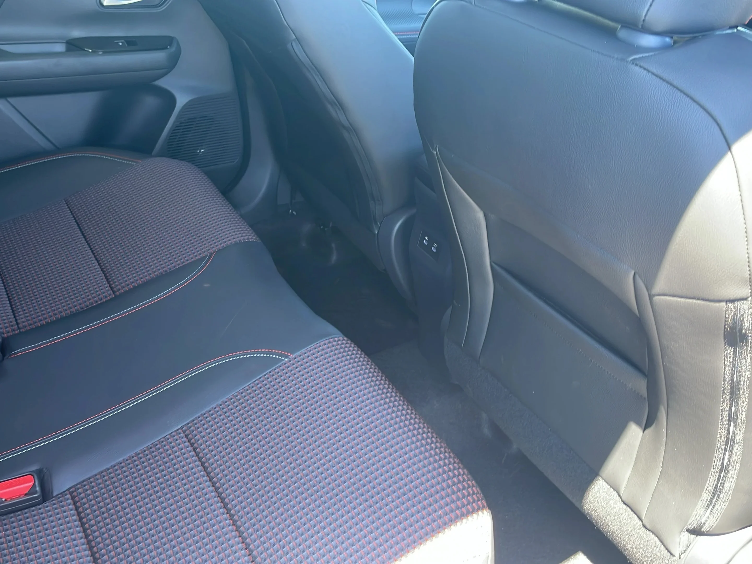 New 2026 Canyon Bronze Metallic Nissan SR image 21