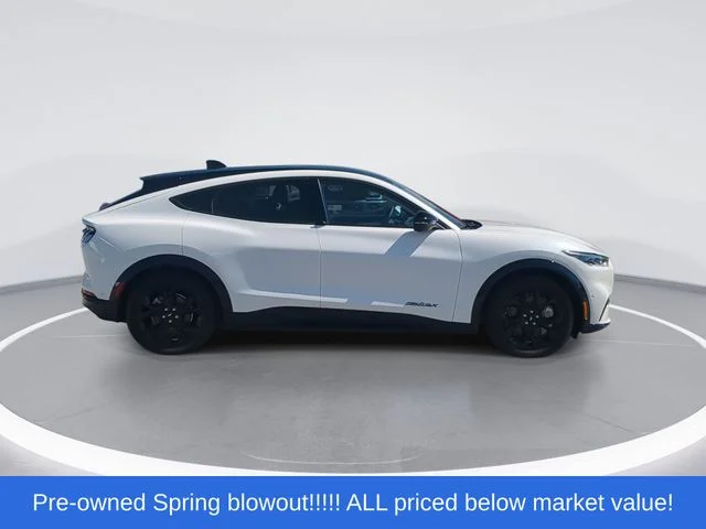 Used 2023 White Ford Premium image 9