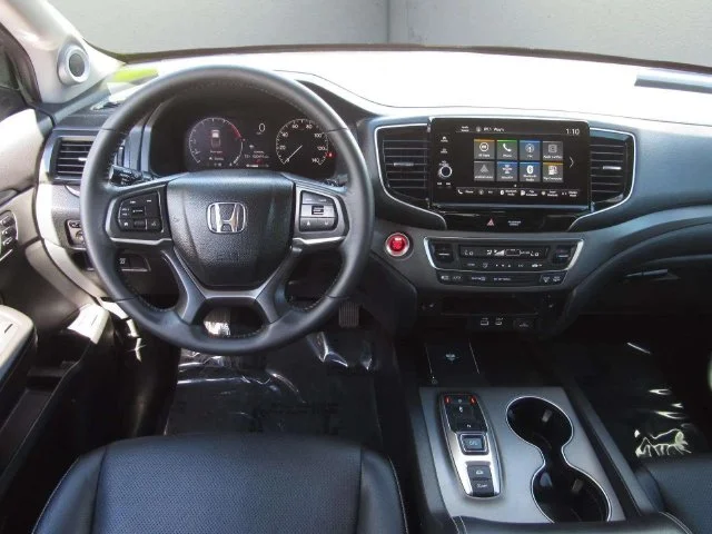 Certified Used 2024 Crystal Black Pearl Honda AWD RTL image 16