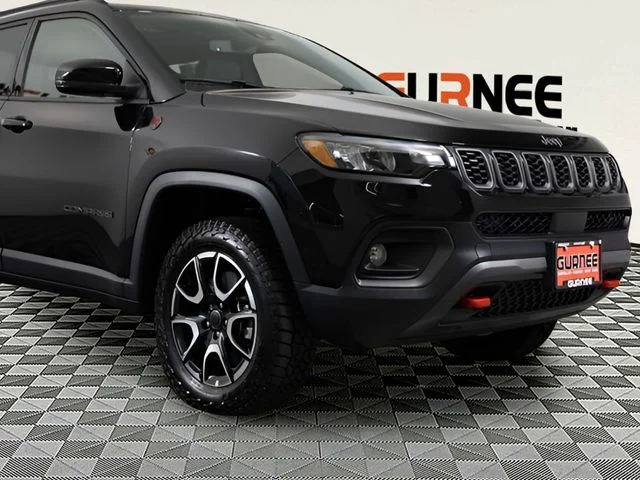 New 2026 Diamond Black Crystal Pearl-Coat Exterior Paint Jeep Trailhawk image 25