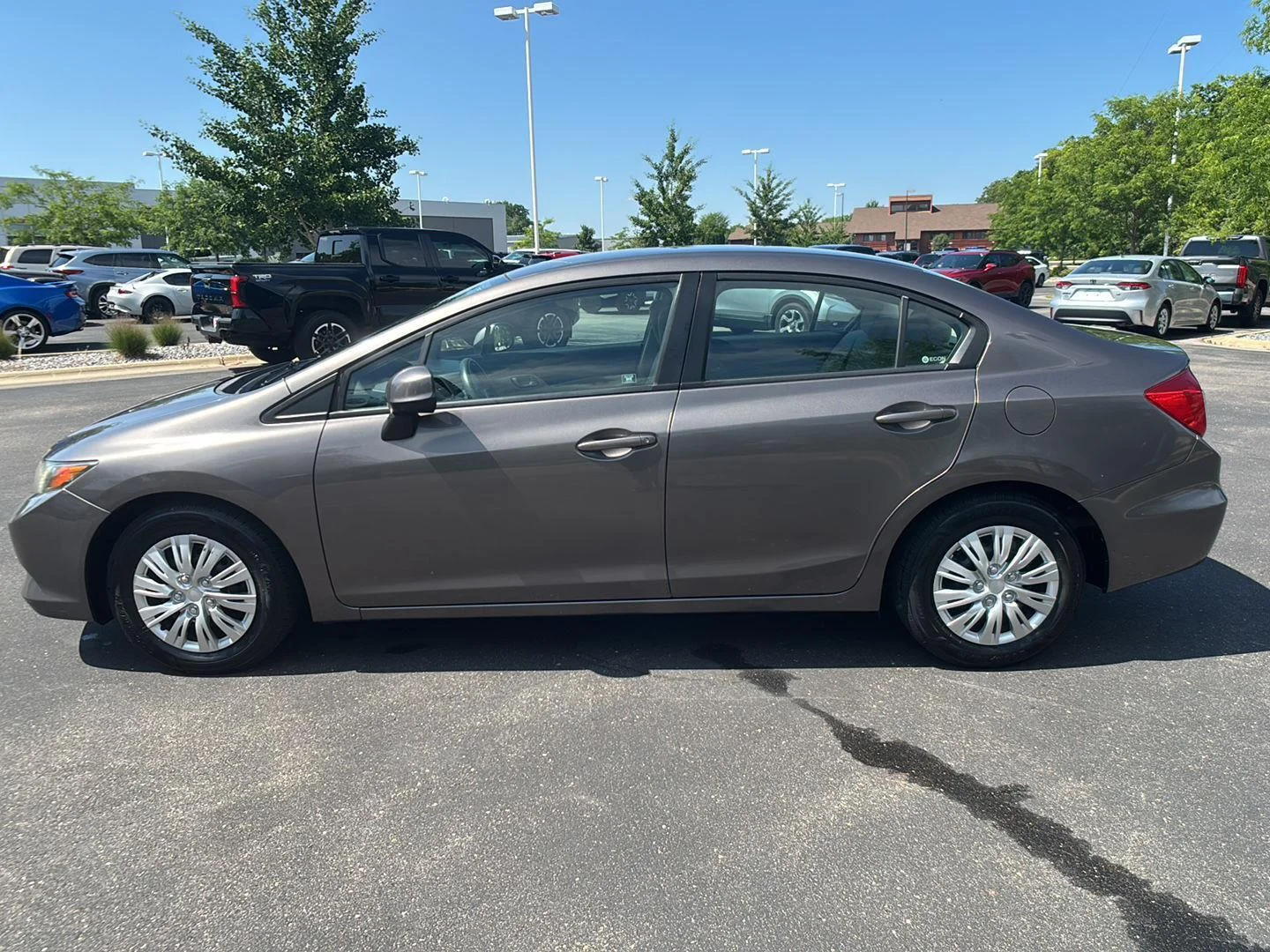Used 2012 Urban Titanium Metallic Honda LX image 15