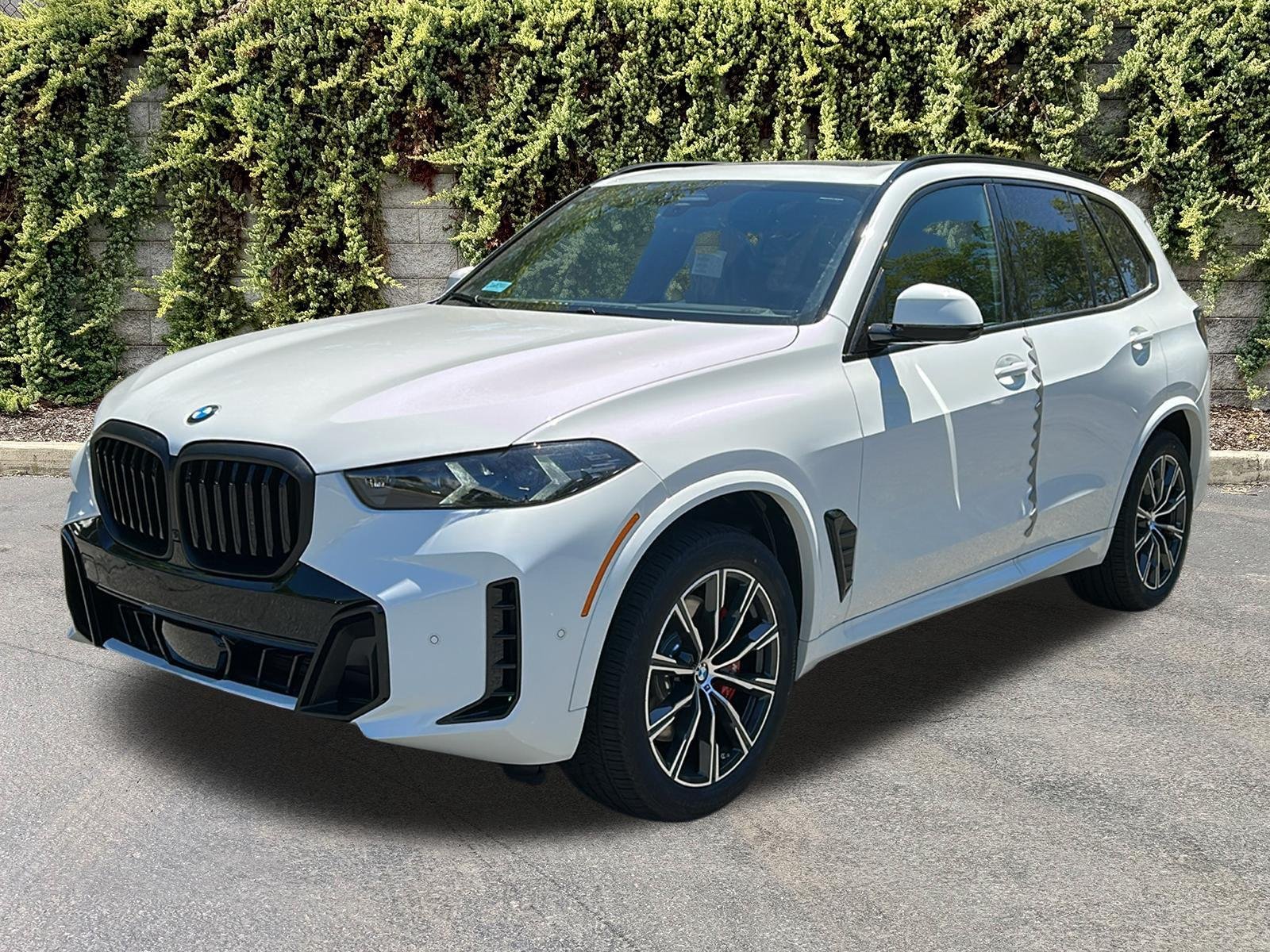 New 2026 Alpine White BMW xDrive40i image 3