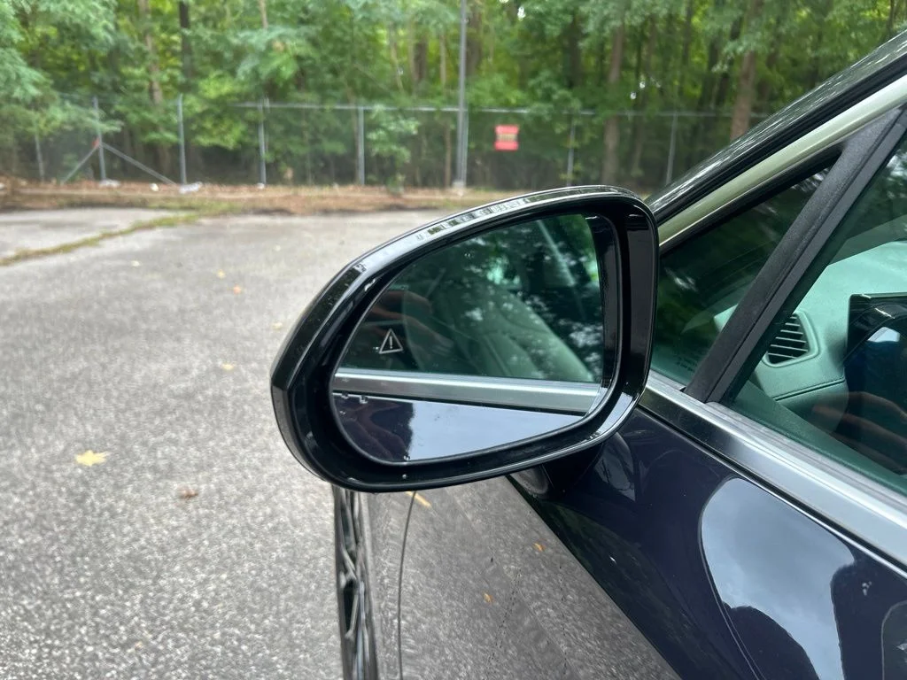 Used 2025 Blue Hyundai SEL image 10