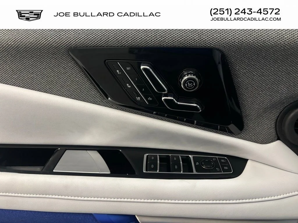 2025 Cadillac OPTIQ Sport 2 - Photo 6