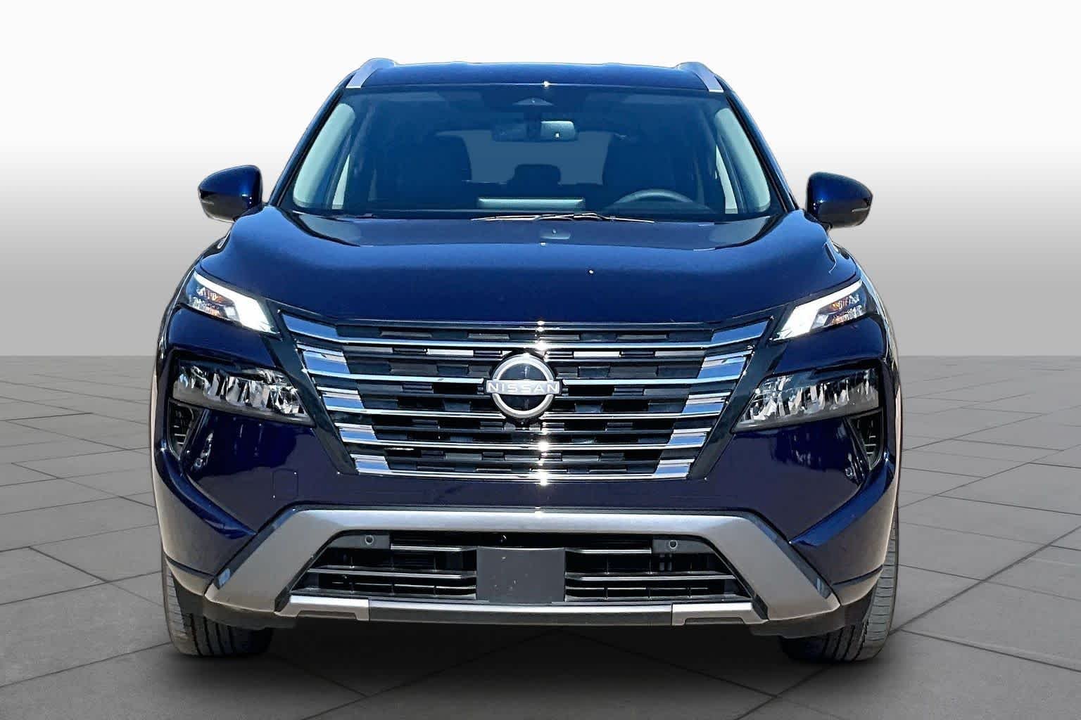 Certified Used 2025 Deep Ocean Blue Pearl Nissan SL image 3