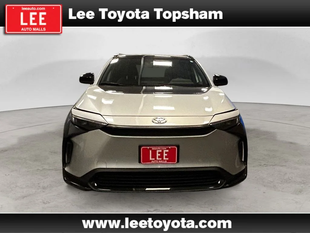 Used 2023 Silver Metallic Toyota XLE image 8