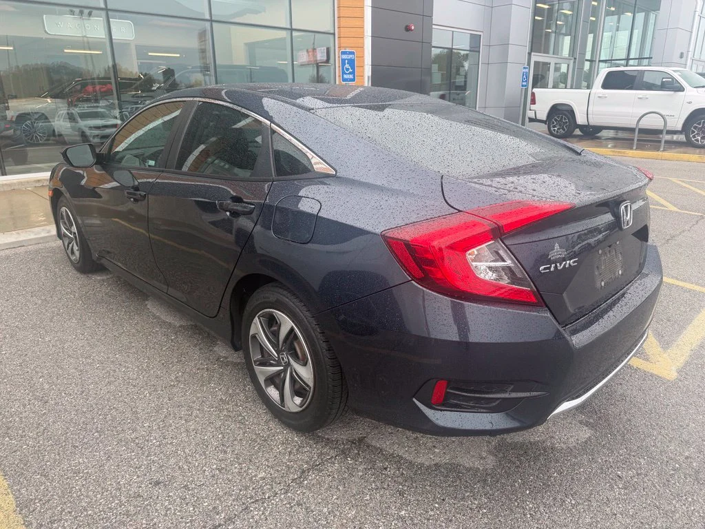 Used 2019 Blue Honda LX image 8