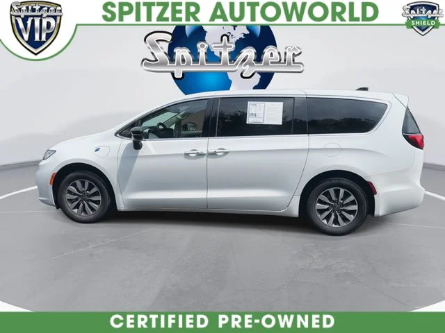 Used 2024 White Chrysler Select image 6