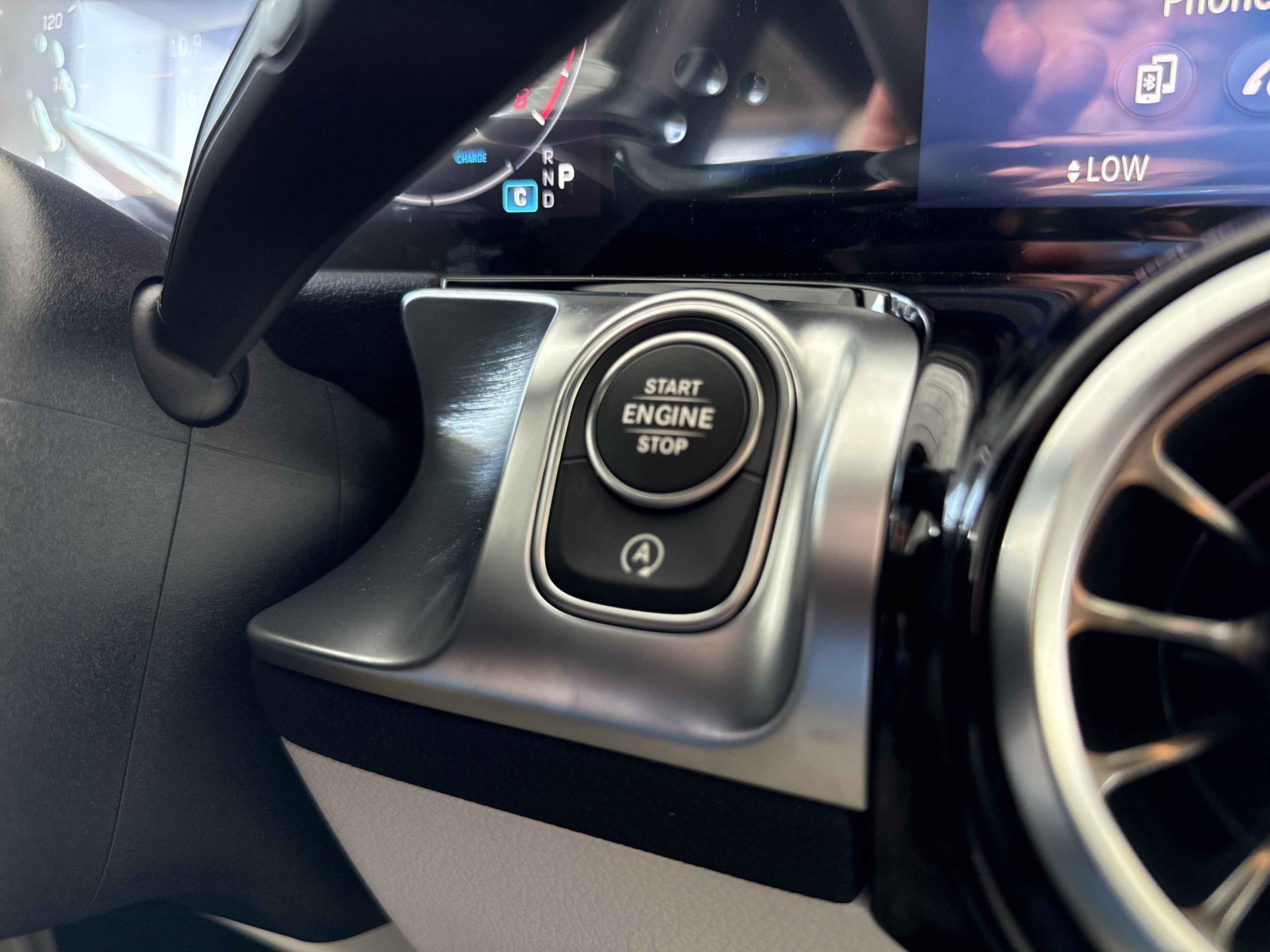 New 2026 Night Black Mercedes-Benz GLB 250 image 44