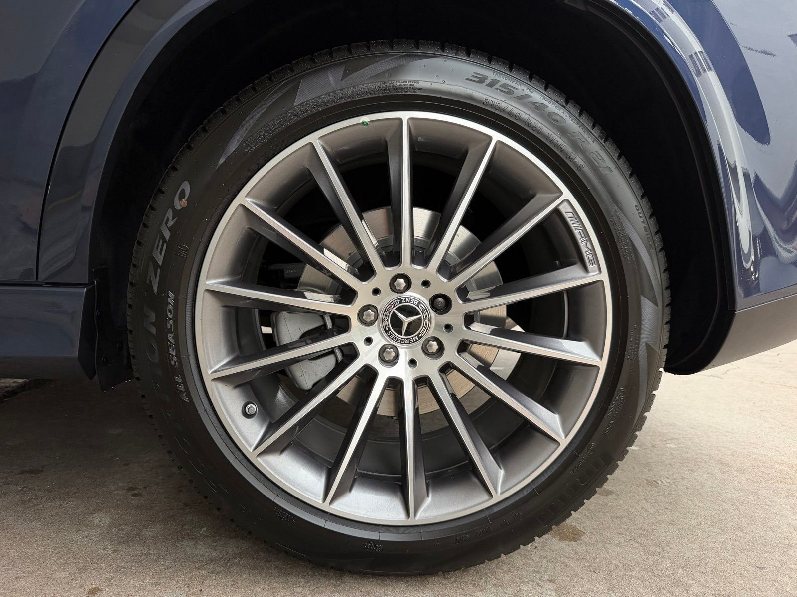 New 2026 Twilight Blue Metallic Mercedes-Benz GLE 450 image 23
