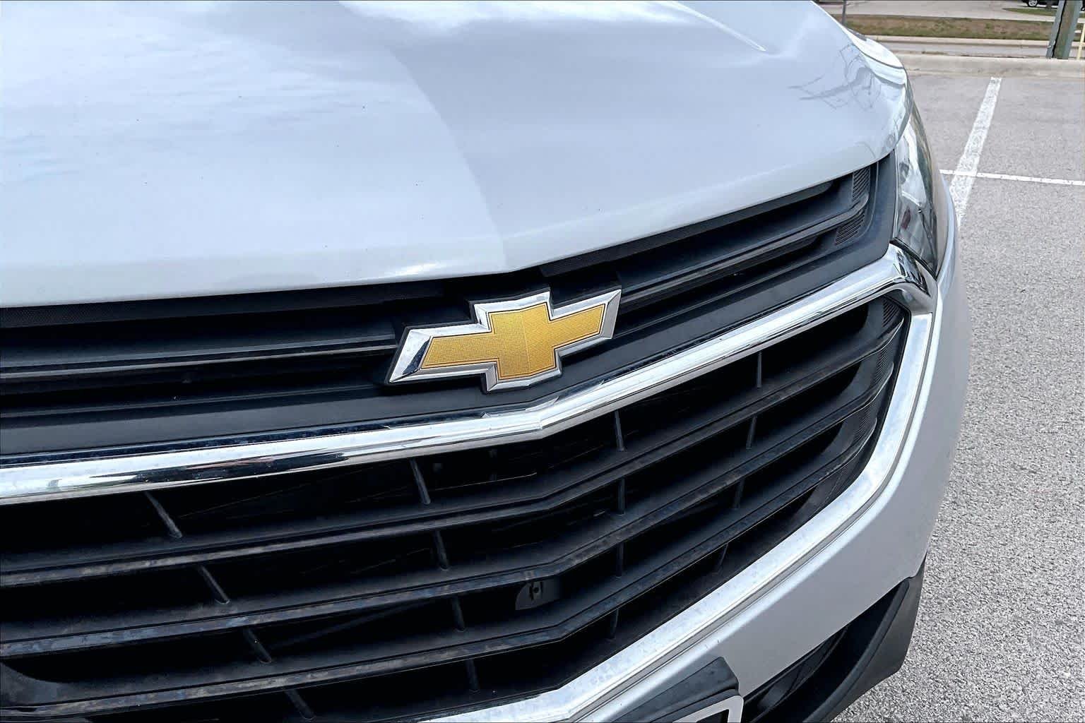 Used 2018 Silver Ice Metallic Chevrolet LS image 30