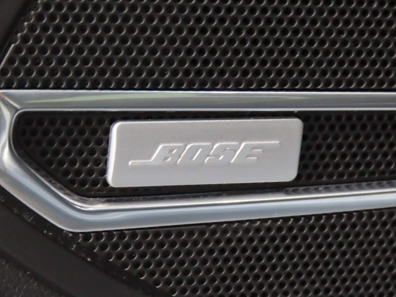 Used 2025 Moonstone Gray Metallic Buick Sport Touring image 11