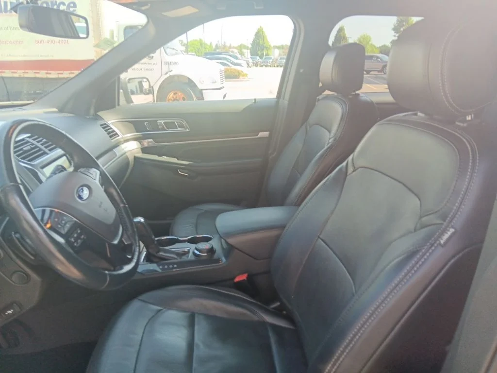 Used 2017 Magnetic Ford Limited image 11