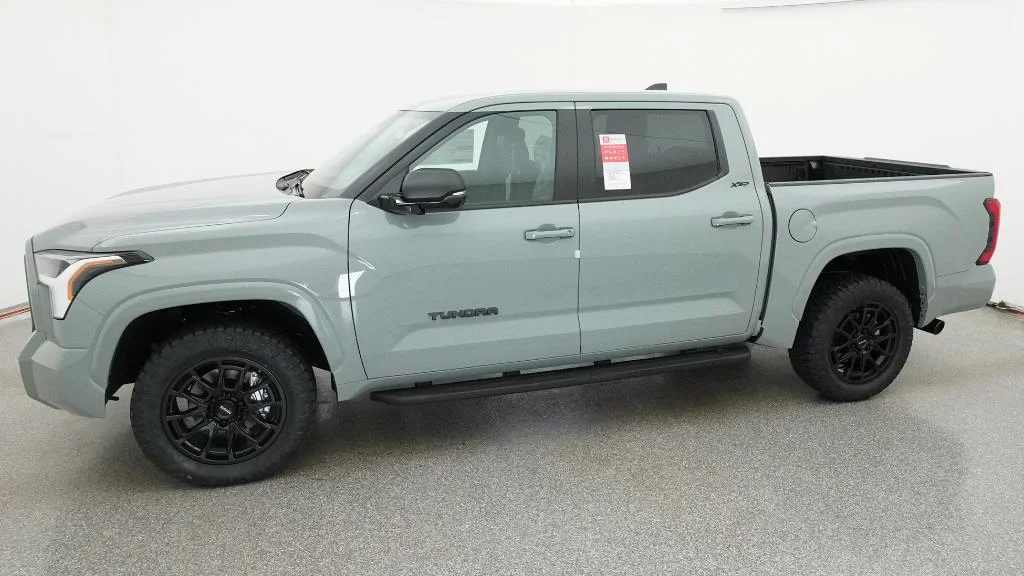 New 2026 Lunar Rock Toyota SR5 image 45