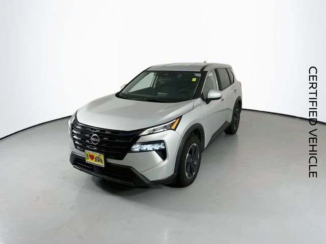 Certified Used 2024 Silver Nissan SV image 4